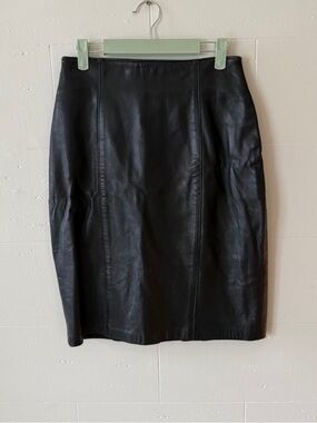 Danier | Classic Black Leather Midi Skirt | Size 8